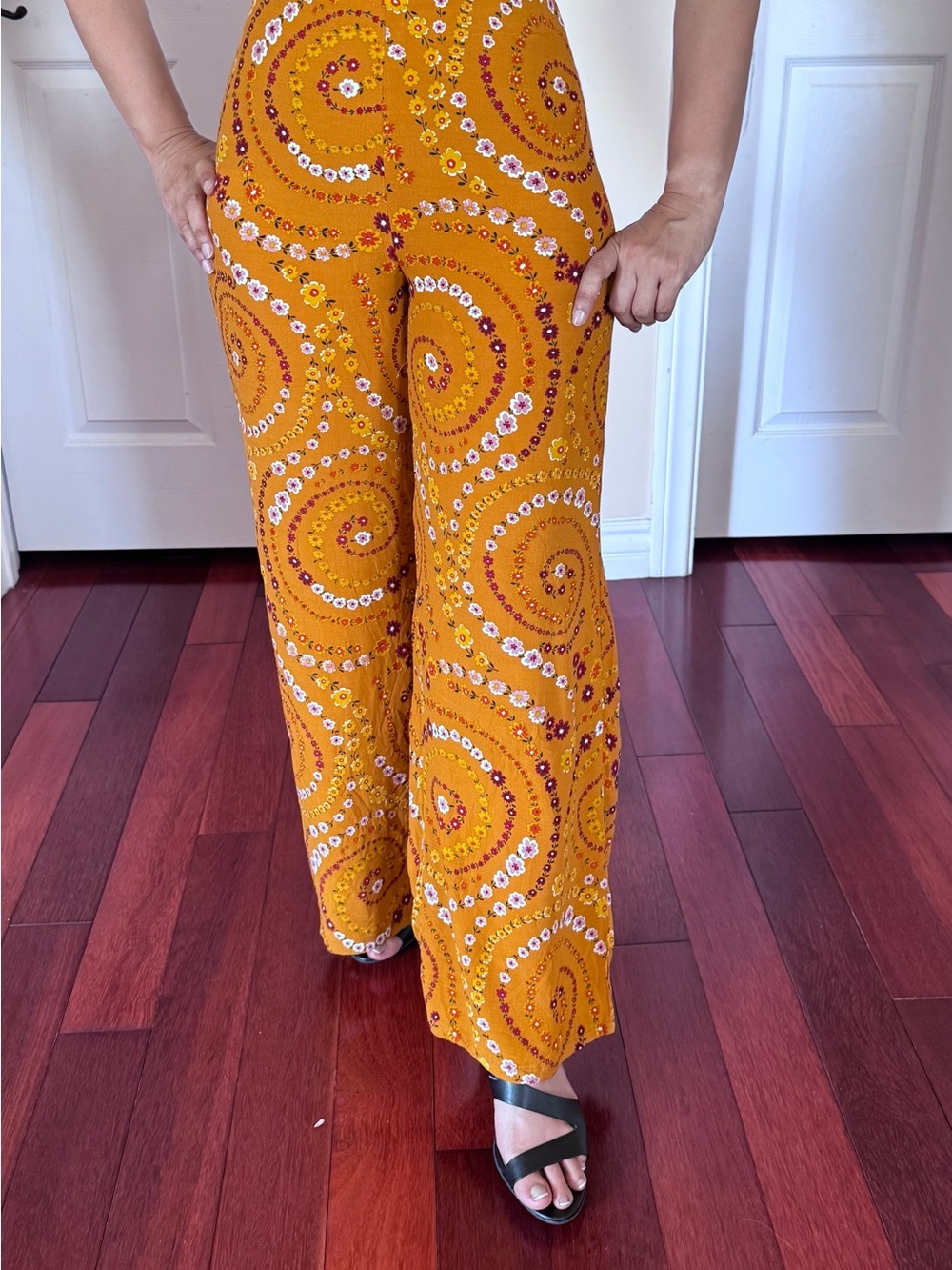 Forever 21 Mustard Yellow Floral Swirl-Print Wide Leg Pants - Picture 5 of 9